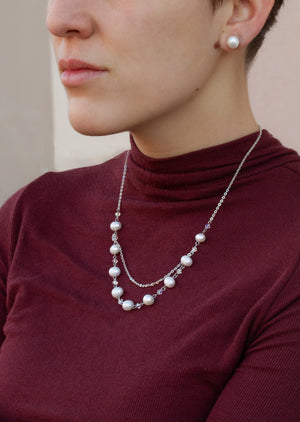 Chained Pearl Necklace